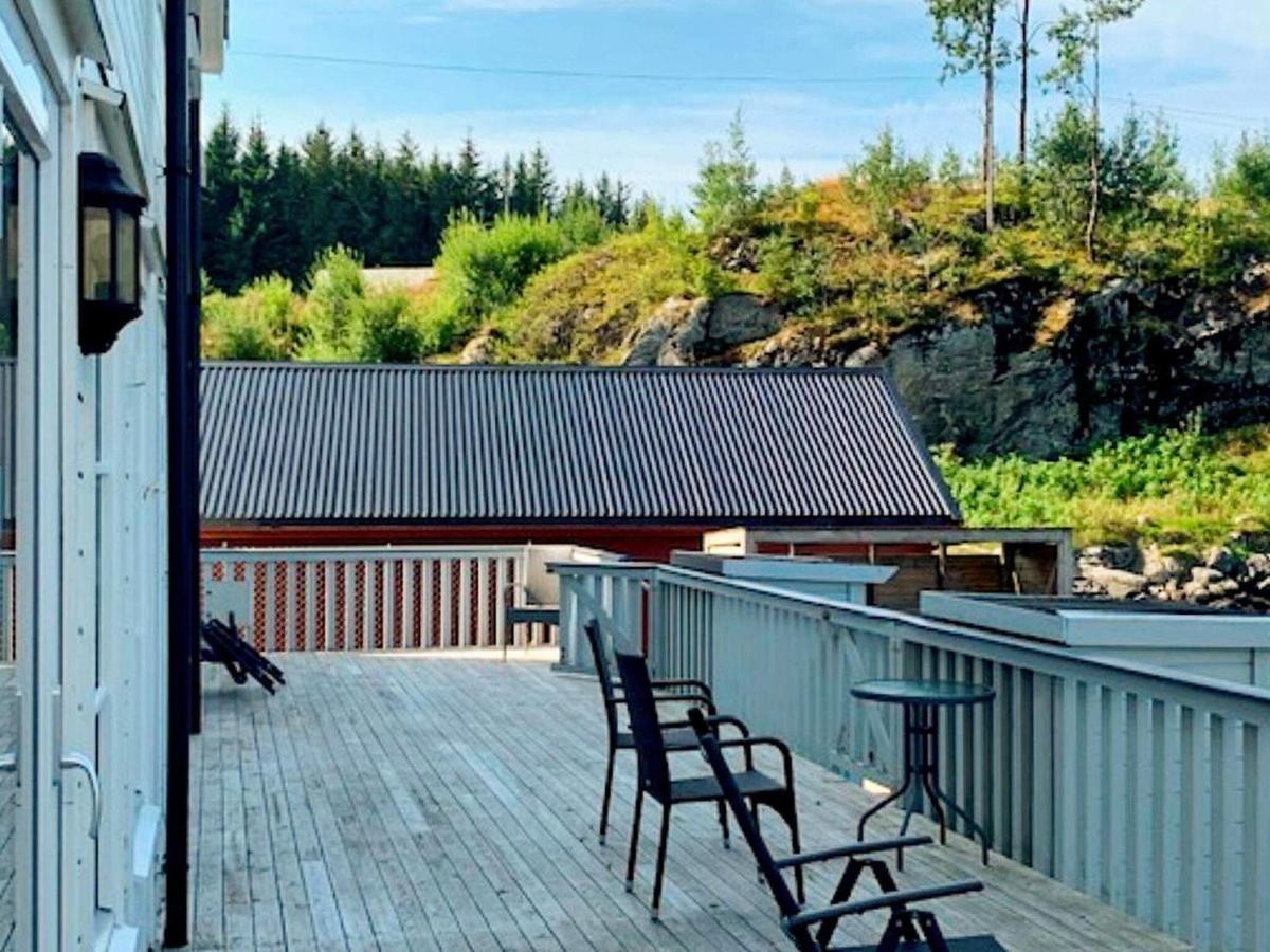 Holiday Home Austrheim IV Fonnes Exterior photo
